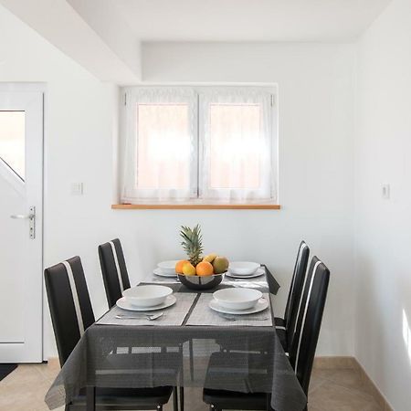 Apartment Lavanda Premantura Kültér fotó