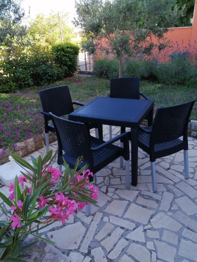 Apartment Lavanda Premantura Kültér fotó