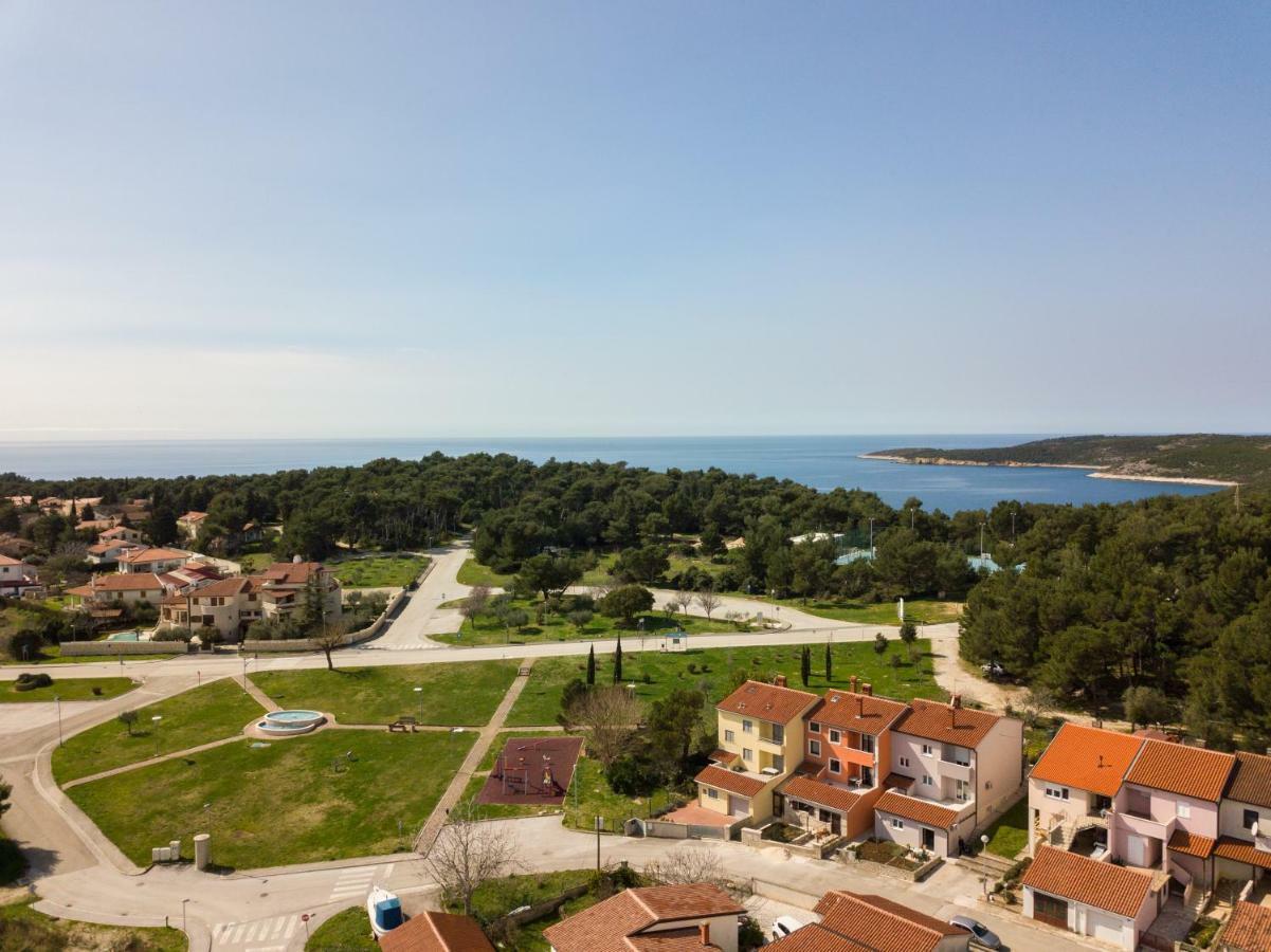 Apartment Lavanda Premantura Kültér fotó