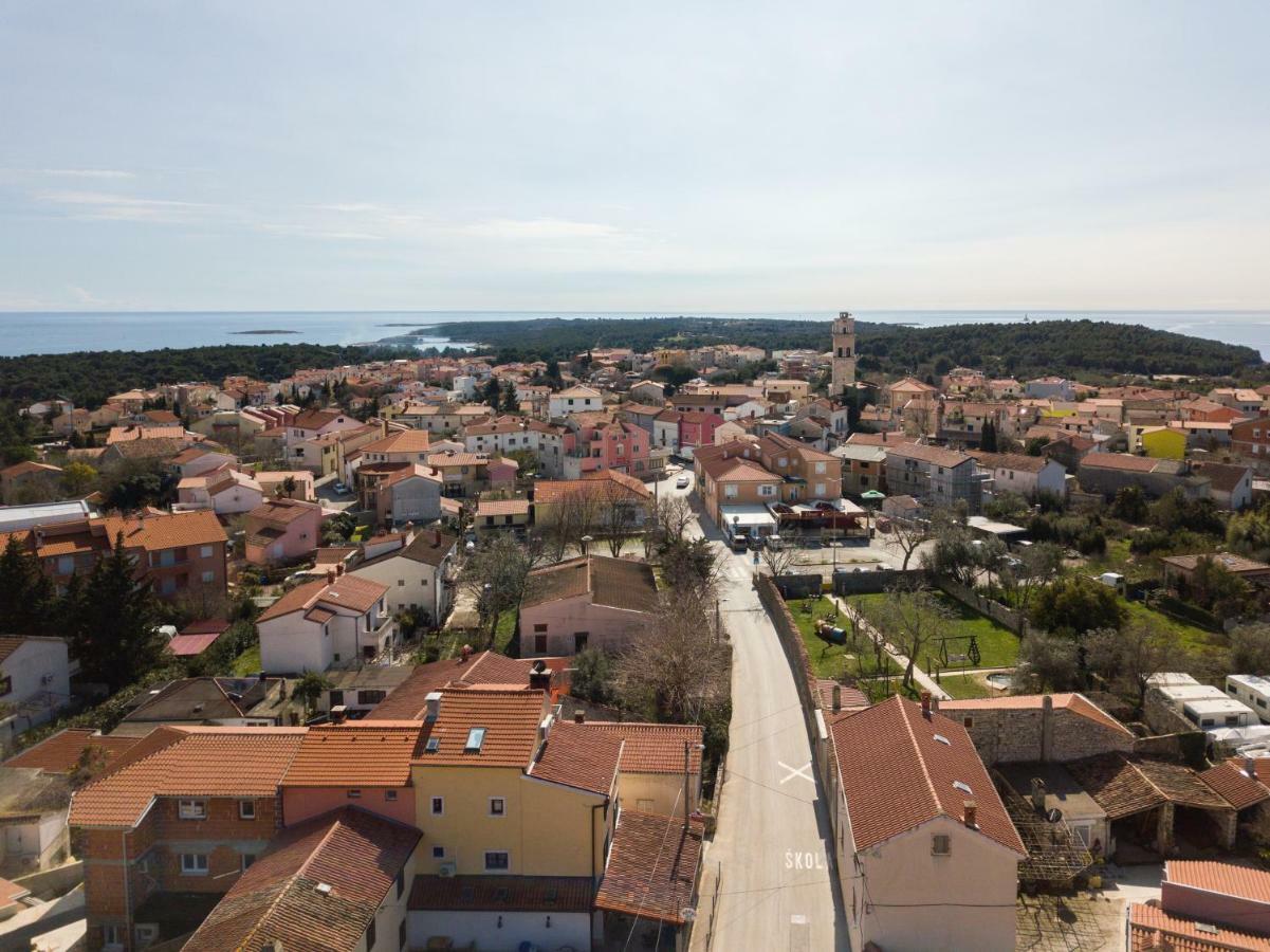Apartment Lavanda Premantura Kültér fotó