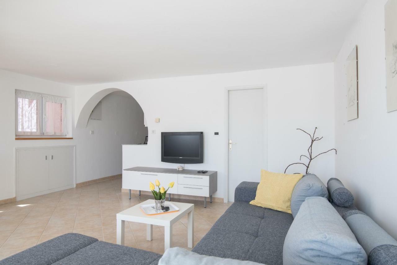 Apartment Lavanda Premantura Kültér fotó