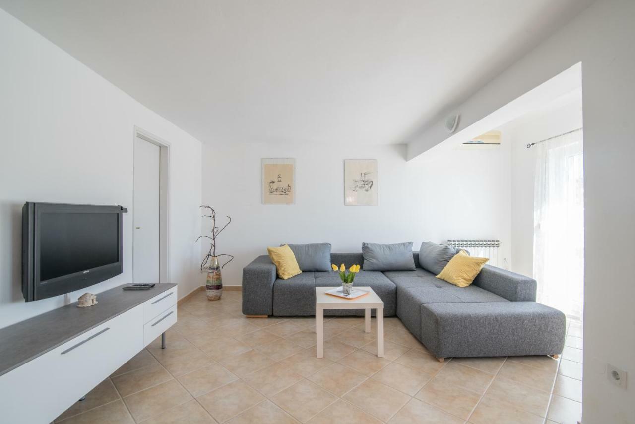 Apartment Lavanda Premantura Kültér fotó